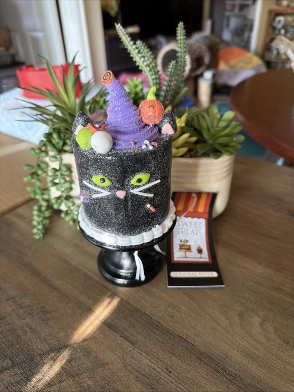 Sweet Treats Halloween Mini Black Cat Pedestal Cake